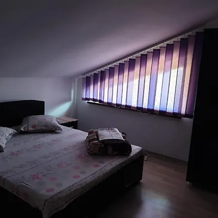 Casa Di Madi Pensiune 2 Mai